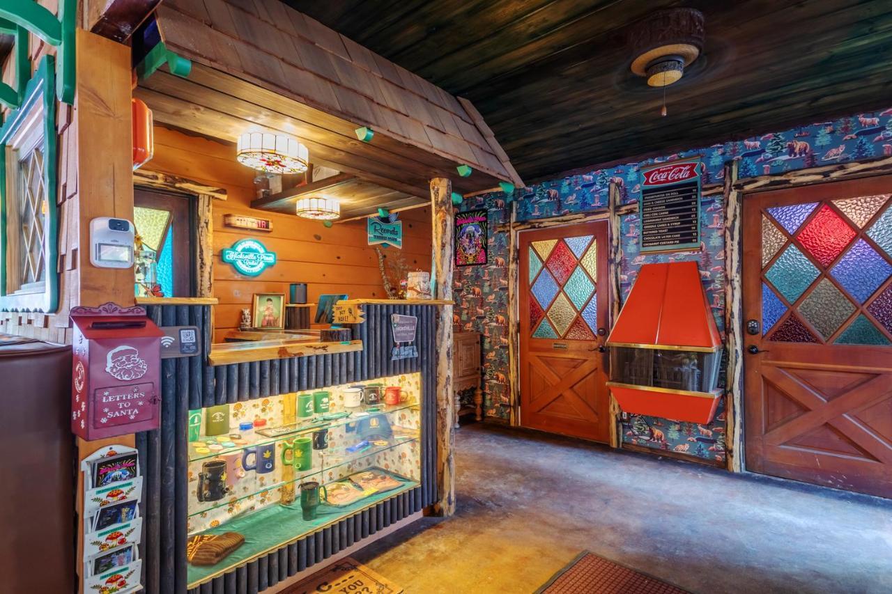 Hicksville Pines Chalets & Motel アイディルワイルド エクステリア 写真