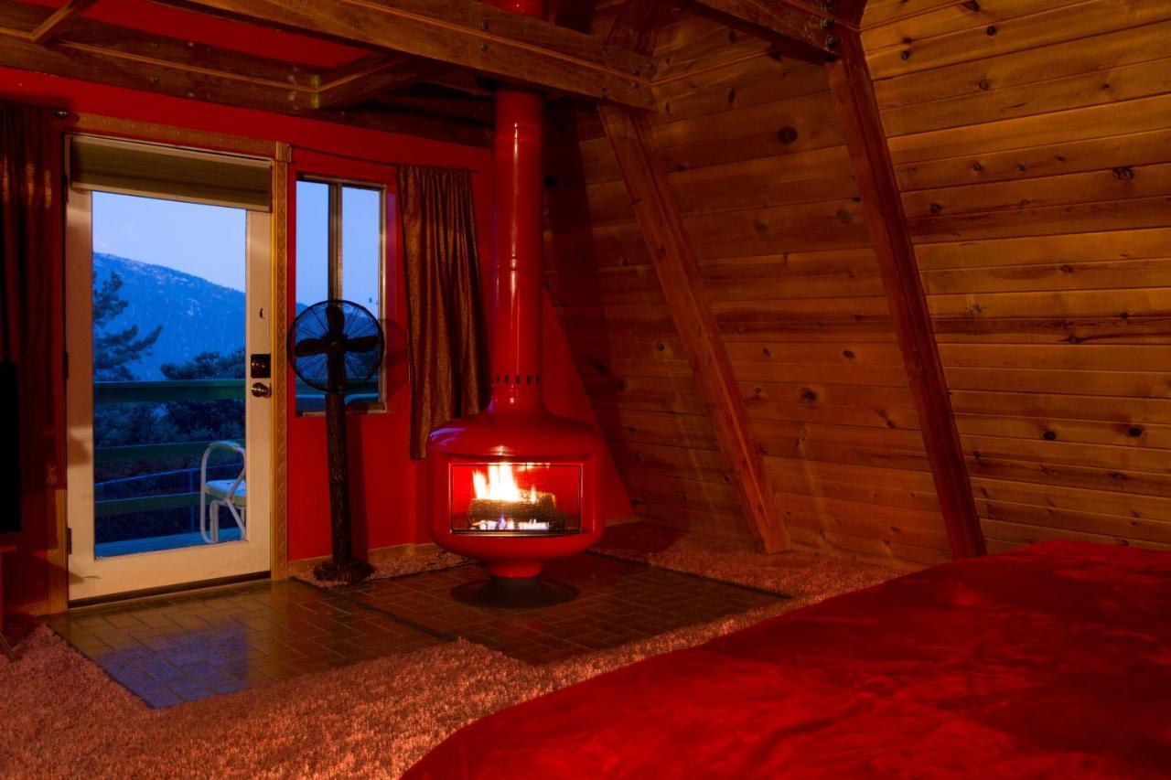 Hicksville Pines Chalets & Motel アイディルワイルド エクステリア 写真