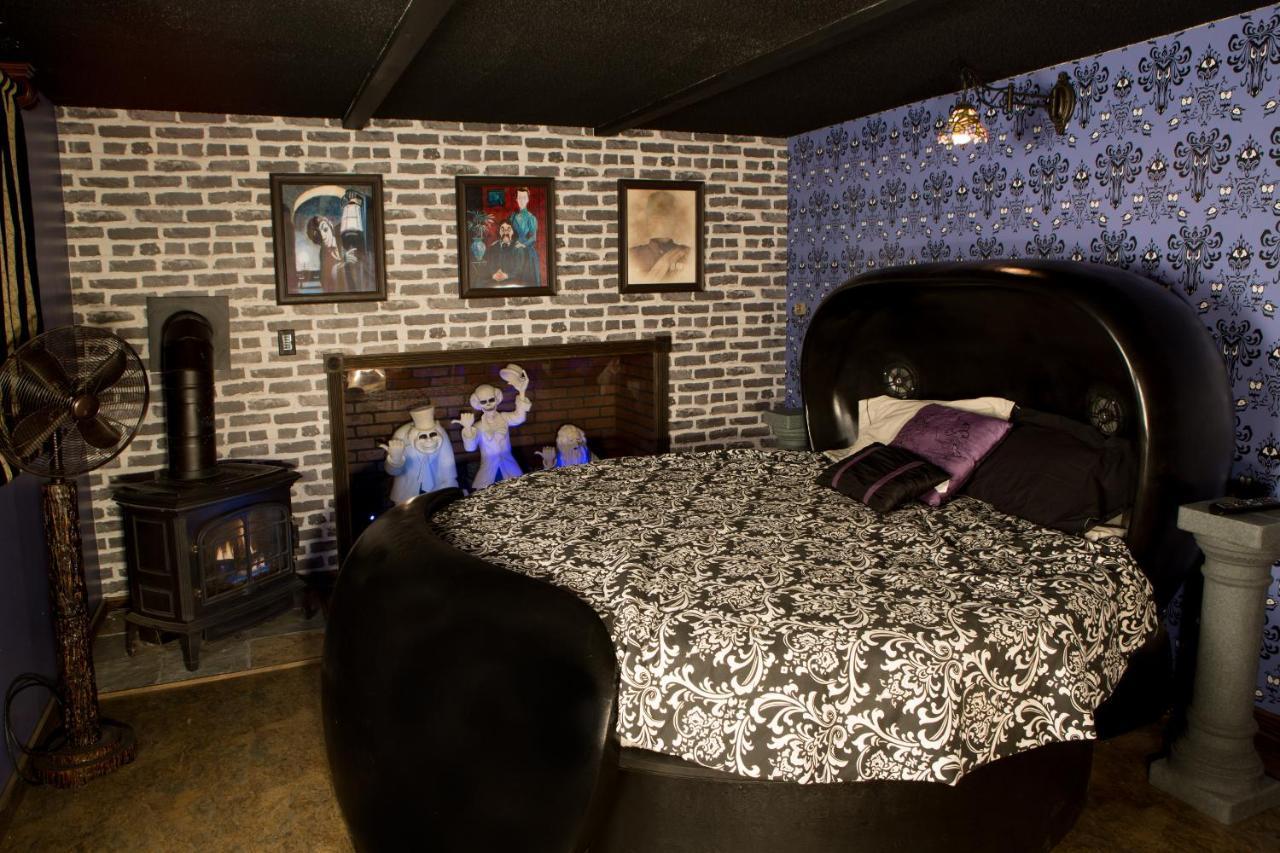 Hicksville Pines Chalets & Motel アイディルワイルド エクステリア 写真