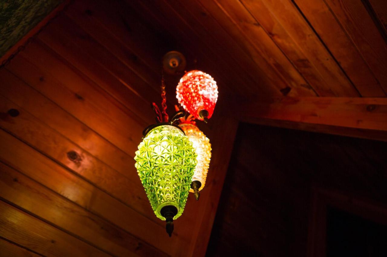 Hicksville Pines Chalets & Motel アイディルワイルド エクステリア 写真